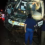 Caminhão tomba, ônibus colide e motorista fica preso às ferragens em acidente na BR-262