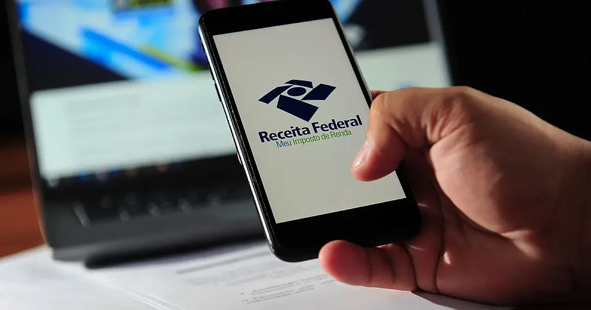 Receita Federal desmente fake news sobre fiscalização do Pix: "Não há rastreamento de transações individuais"