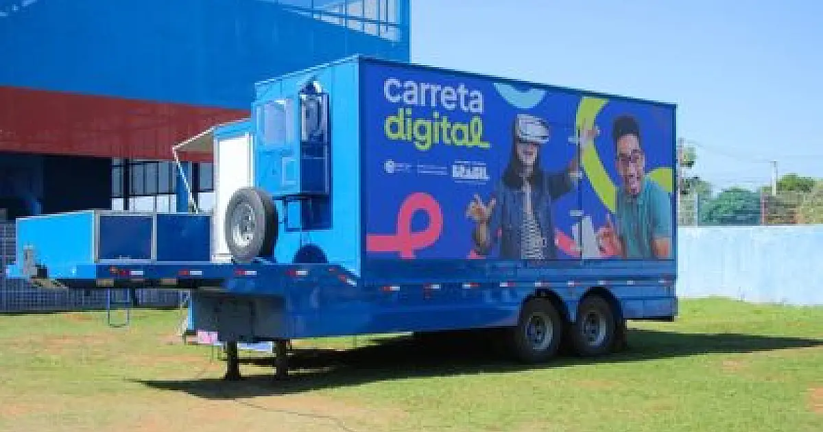 Carreta Digital já está em funcionamento e inicia capacitação de alunos da REME em Três Lagoas