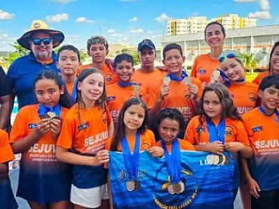 Equipe de Natação da SEJUVEL brilha em Torneio na cidade de Votuporanga e garante medalhas