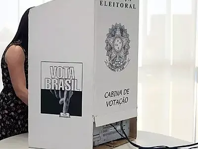 TSE aprova calendário 2026 com novas regras contra desinformação e uso de inteligência artificial