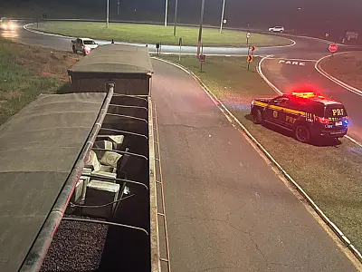 PRF apreende 2 toneladas de maconha em Paranaíba