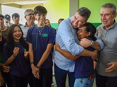 Após indicação de Paulo Corrêa, Riedel inaugura reforma da escola HBL em Cassilândia
