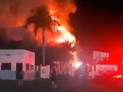 Incêndio atinge indústria de brinquedos e embalagens em Aparecida do Taboado e mobiliza bombeiros de três cidades