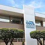 Eduardo Riedel assina ordem de serviço para início da radioterapia em Três Lagoas