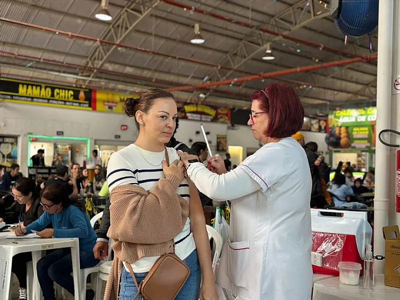 Vacinação contra a gripe será realizada na Feira Central neste sábado (27)