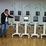 Prefeito Dr. Cassiano Maia doa 10 ventiladores pulmonares ao Hospital Regional