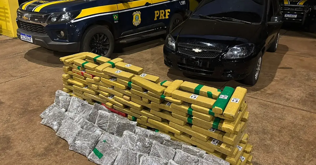 PRF apreende 174 kg de maconha em Três Lagoas; motorista fugiu com bebê no colo