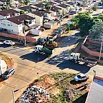 Prefeitura realiza nova força-tarefa de limpeza no Novo Oeste e reforça conscientização sobre descarte correto de resíduos