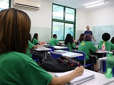 Governo de MS autoriza concurso com 2 mil vagas para professores da rede estadual