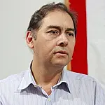 Alcides Bernal falece na véspera de seu aniversário, após ter prisão domiciliar negada