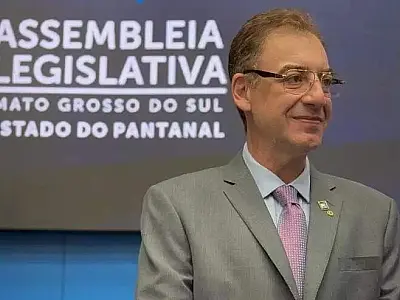 Neno Razuk no plenário da Assembleia Legislativa (Foto: Alems/Divulgação)